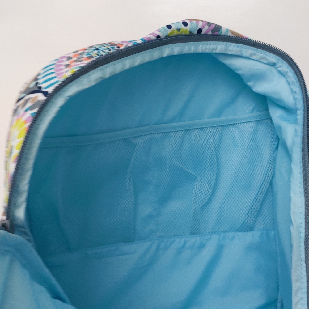 Large Adventure Backpack Sunny Medallion NWT - Picture 4 of 5